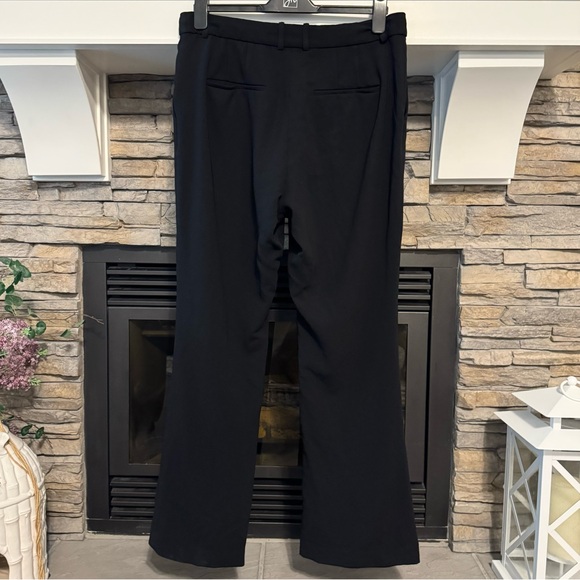 NEW WITHOUT TAGS, Aritzia Babaton Flared Program Pant, Size 14. - Picture 2 of 5